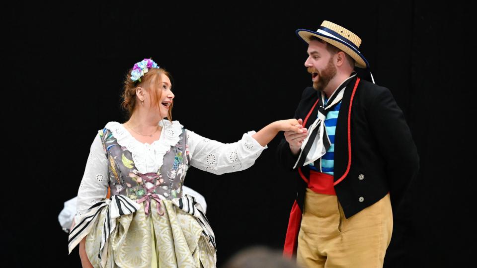 THE ELIXIR OF LOVE & RIGOLETTO / Scottish Opera Pop-up Opera